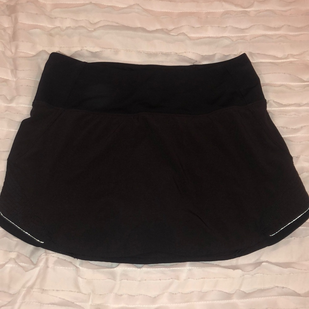 Black lululemon skirt